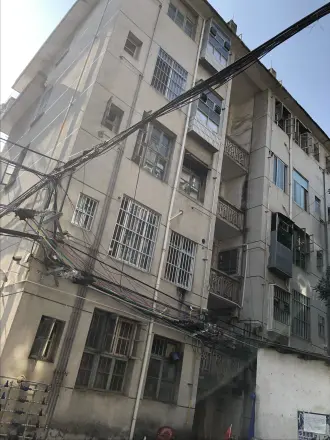 广西化工研究院职工住宅楼实景图